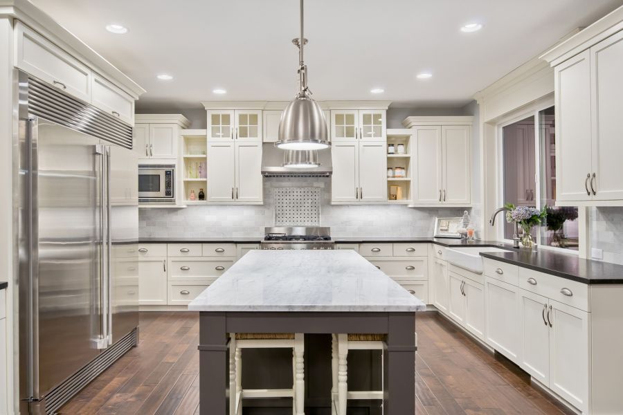 Kitchen Remodeling by Thanks To Holloway LLC